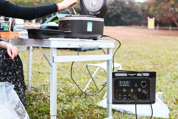 How long does it take to charge a lithium battery power station?