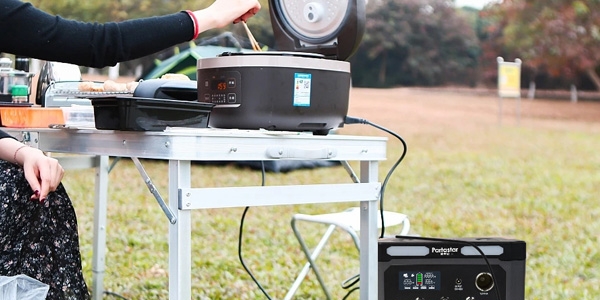 How long does it take to charge a lithium battery power station?